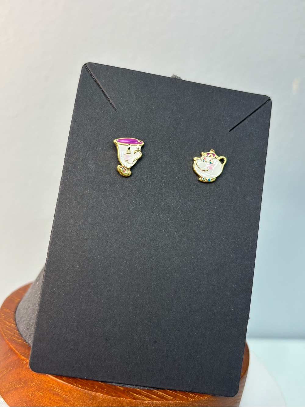 BEAUTY & THE BEAST Mrs Potts & Chip Teapot & Cup Stud Earrings NWOT - Picture 2 of 5